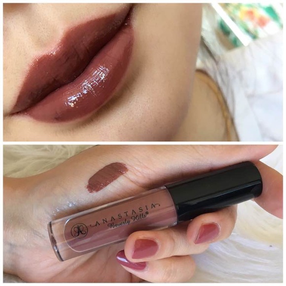 ๐2 for $20๐
Fudge ANASTASIA LIP GLOSS - Picture 2 of 7